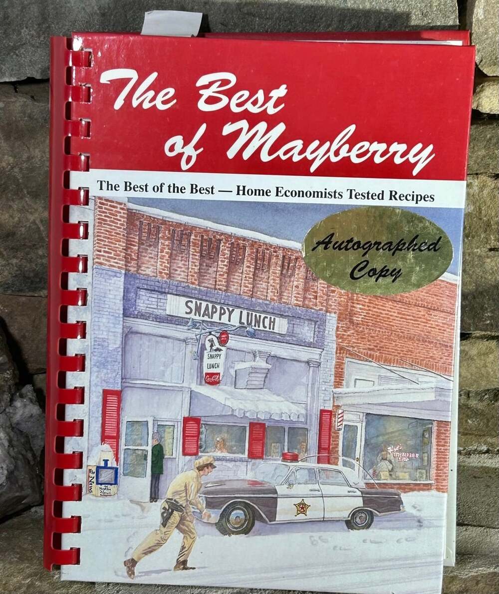 The Best Of Mayberry Cookbook by Betty Conley Lyerly ( Andy Griffith Show)
